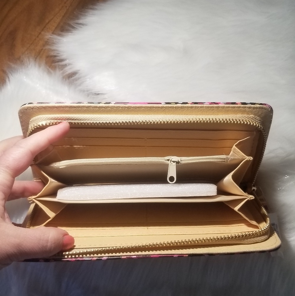 NWT Simply Southern wallet - Picture 3 of 3